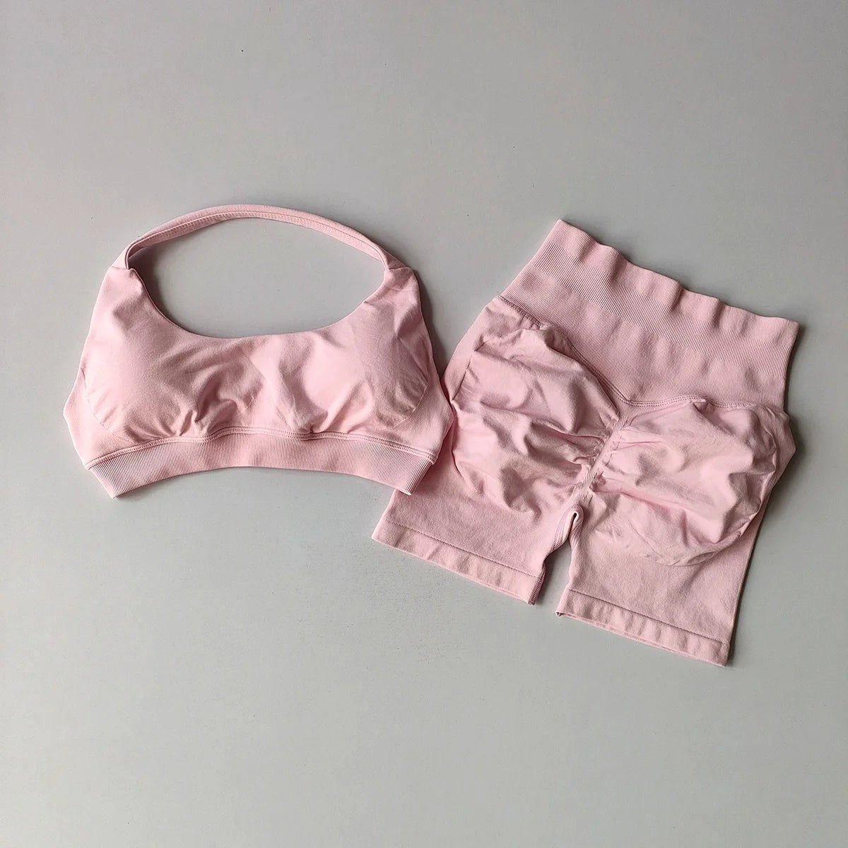 Women's Seamless Yoga Set Two Piece Halter Sports Bra Shorts