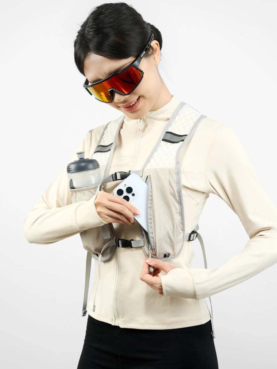 Lightweight Hydration Vest For Biking And Running With Phone Pocket