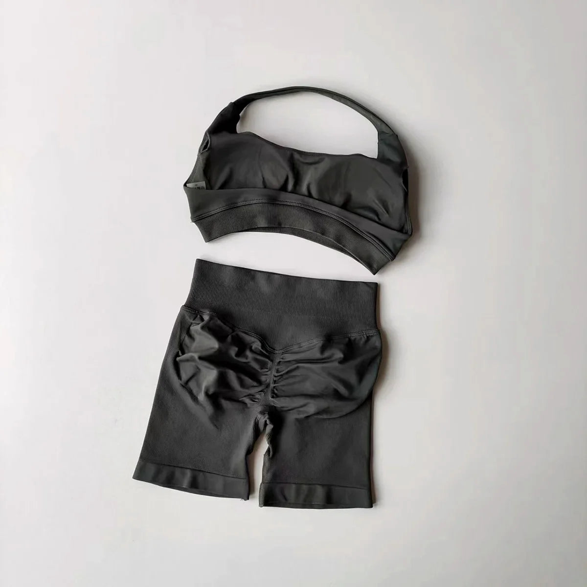 Women's Seamless Yoga Set Two Piece Halter Sports Bra Shorts