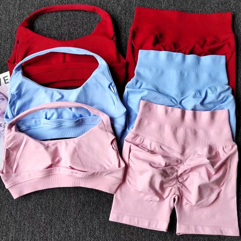 Women's Seamless Yoga Set Two Piece Halter Sports Bra Shorts